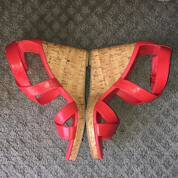 Cole Haan - Picture 4 of 8